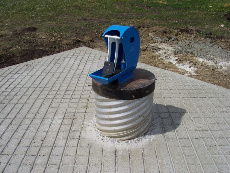 solar cattle water pump system - Frostfree Nosepumps - picture pump system